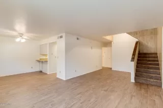 Photo #6: 6125502 Listing 