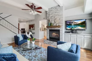 Photo #5: 6125526 Listing