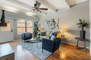 Photo #6: 6125526 Listing