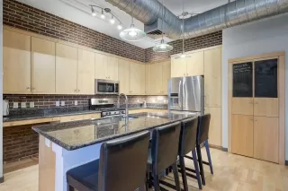 Photo #1: 6125547 Listing 