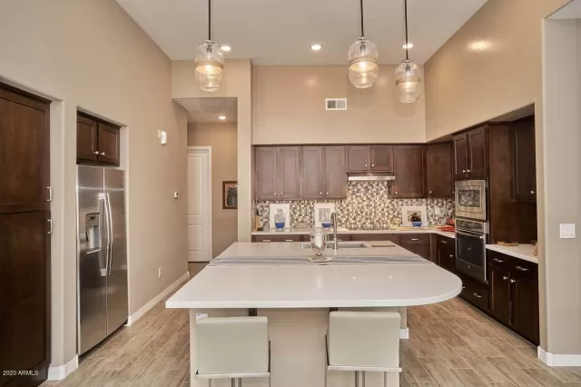 MLS: 6125656 Condo For Sale