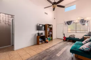 Photo #2: 6125905 Listing 