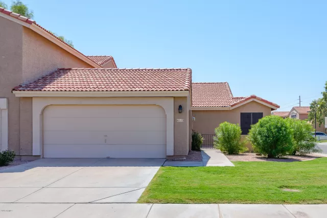 MLS: 6125966 Condo For Sale