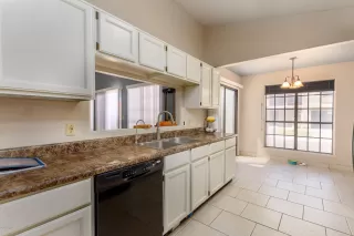 Photo #3: 6125966 Listing