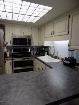 Photo #5: 6126035 Listing