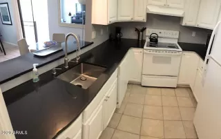 Photo #4: 6126066 Listing