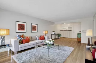 Photo #3: 6126071 Listing 