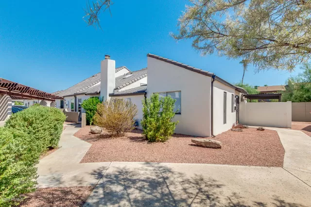 MLS: 6126077 Condo For Sale