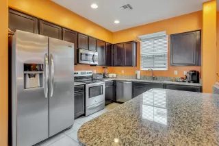 Photo #4: 6126219 Listing 