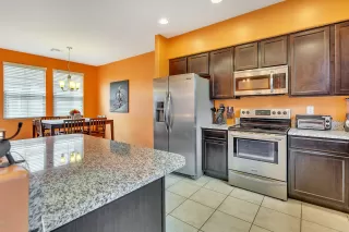 Photo #5: 6126219 Listing 