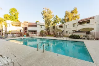 Photo #2: 6126467 Listing