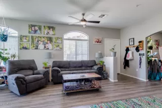 Photo #6: 6126469 Listing