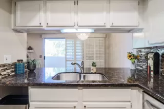 Photo #2: 6126550 Listing