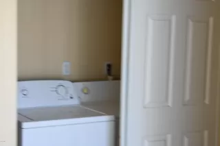 Photo #5: 6126567 Listing