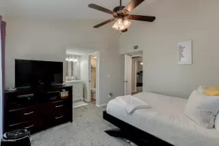 Photo #3: 6126678 Listing 