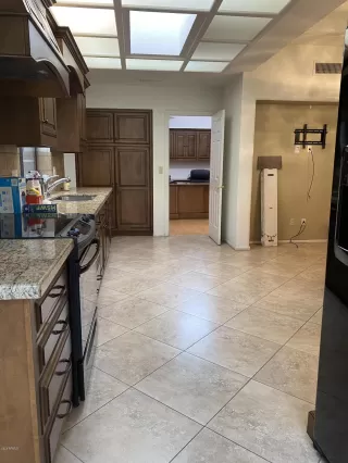 Photo #5: 6126799 Listing