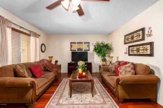 Photo #3: 6126931 Listing