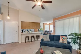 Photo #4: 6127142 Listing