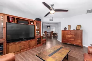 Photo #6: 6127268 Listing