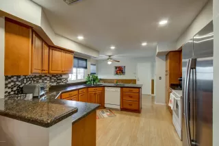 Photo #4: 6127291 Listing