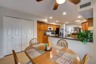 Photo #6: 6127291 Listing