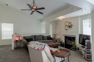 Photo #2: 6127505 Listing