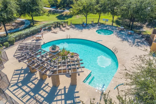 MLS: 6127699 Condo For Sale