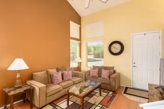 Photo #4: 6127699 Listing