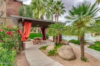 Photo #3: 6127919 Listing