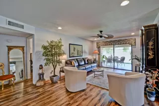 Photo #1: 6127926 Listing