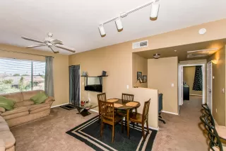 Photo #2: 6127945 Listing