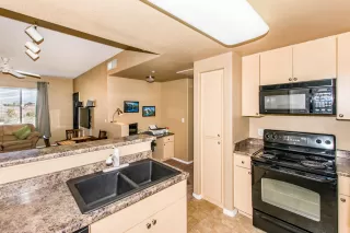 Photo #6: 6127945 Listing