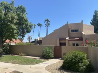 Photo #1: 6128000 Listing