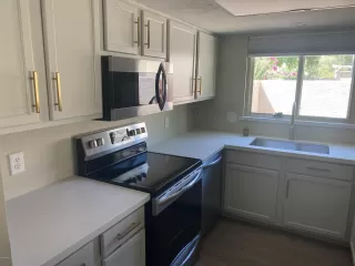 Photo #2: 6128000 Listing