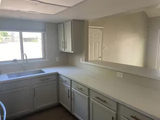 Photo #4: 6128000 Listing