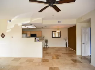 Photo #5: 6128027 Listing