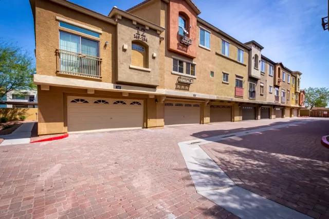 MLS: 6128182 Condo For Sale