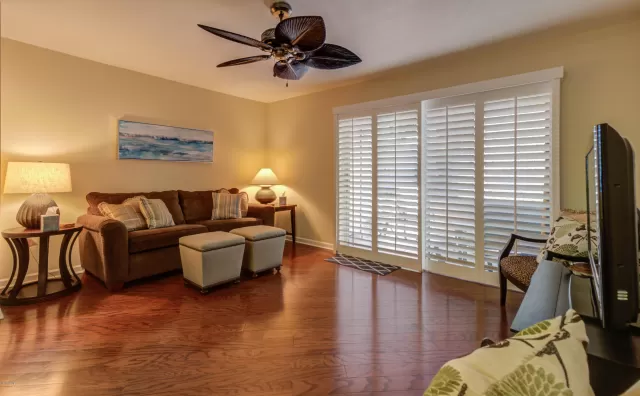 MLS: 6128292 Condo For Sale