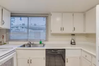 Photo #4: 6128301 Listing 