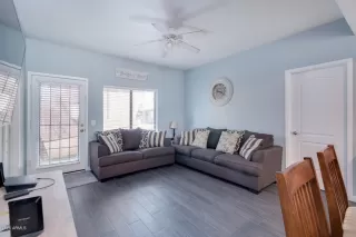 Photo #2: 6128348 Listing