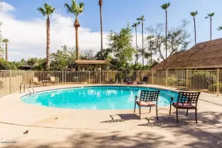 Photo #2: 6128367 Listing 