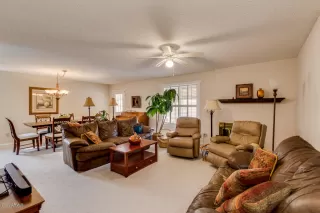 Photo #3: 6128411 Listing 