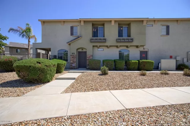MLS: 6128525 Condo For Sale