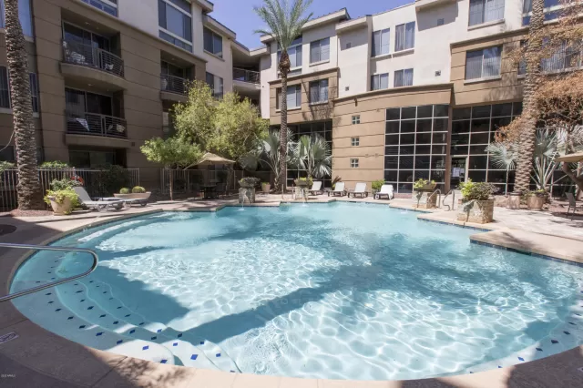 MLS: 6128569 Condo For Sale