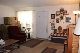 Photo #5: 6128600 Listing