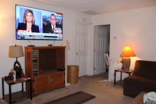 Photo #6: 6128600 Listing