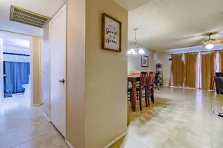 Photo #4: 6128632 Listing