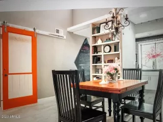 Photo #5: 6128689 Listing