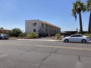 Photo #2: 6128773 Listing