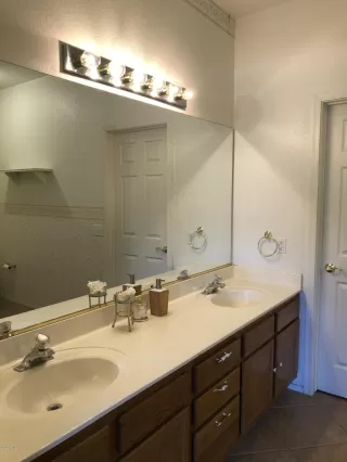 Photo #6: 6128784 Listing